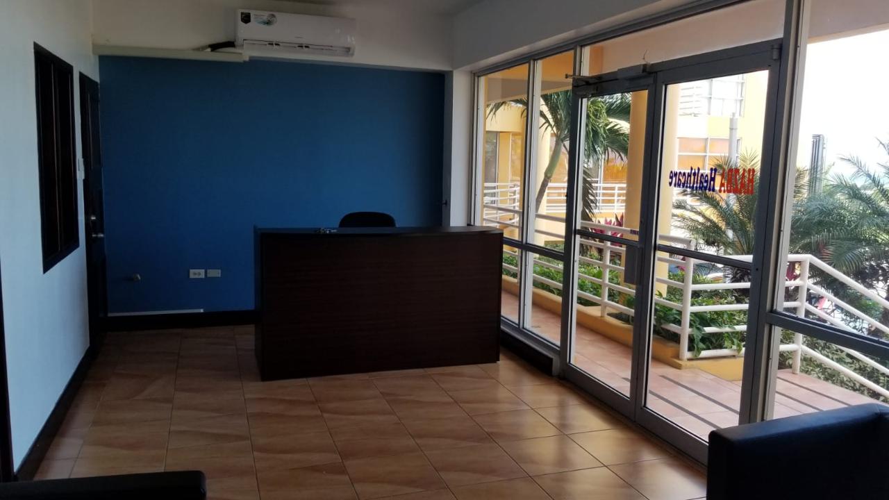 Offices / Commercial Bldg For Rent QUEENS DRIVE, Montego Bay 1,500 Keez