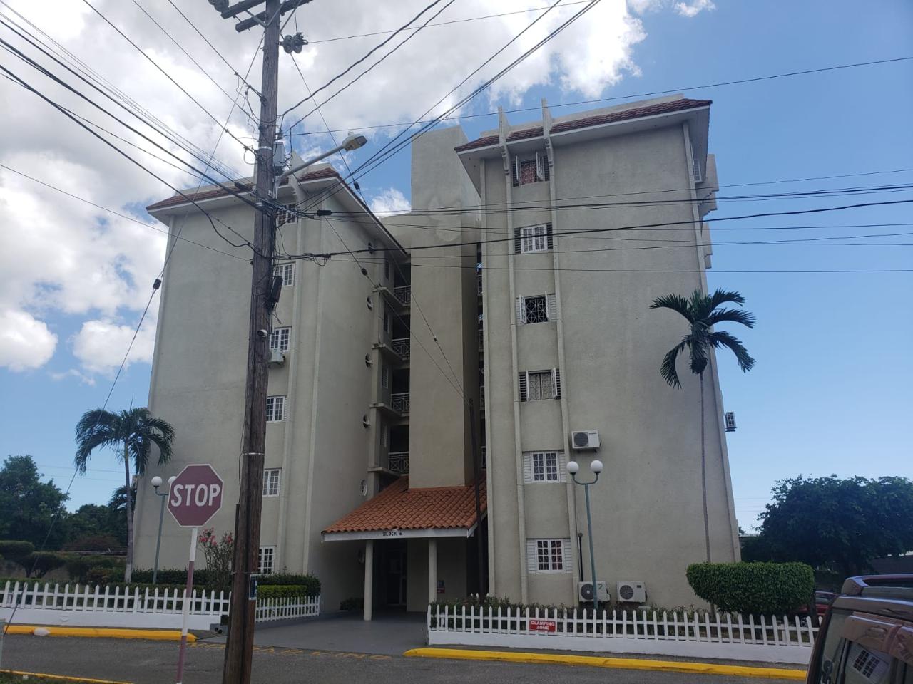 Apartment For Sale CONSTANT SPRING ROAD, Kingston 8 25,000,000 Keez