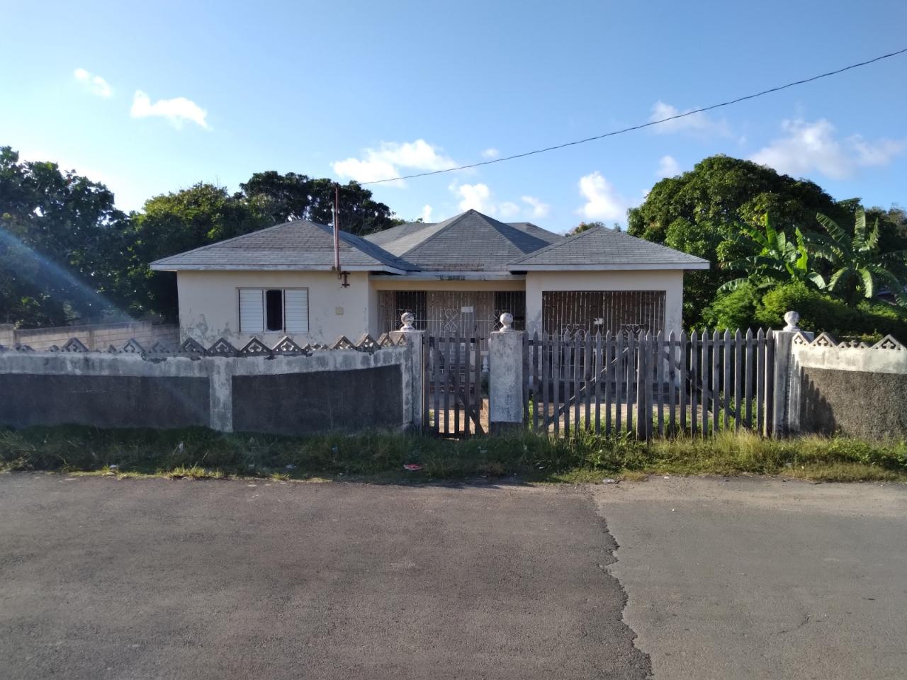 House For Sale: MAIN ROAD, Port Maria | $19,000,000 | Keez