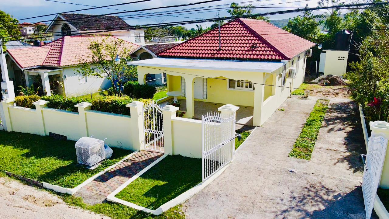 House For Sale RHYNE PARK, Montego Bay 21,000,000 Keez