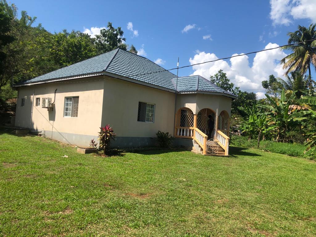 House For Sale WHITE HALL, Middle Quarters 22,000,000 Keez