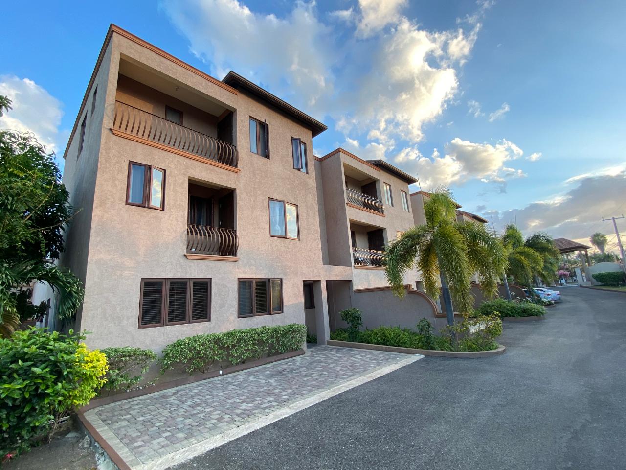 Apartment For Rent TAYLOR ROAD, IRONSHORE, Montego Bay 2,000 Keez