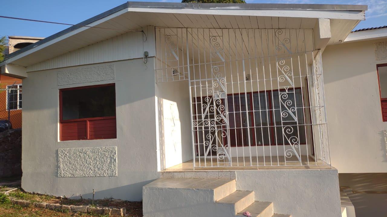 House For Sale CHUDLEIGH HOUSING SCHEME, Christiana 110,000 Keez