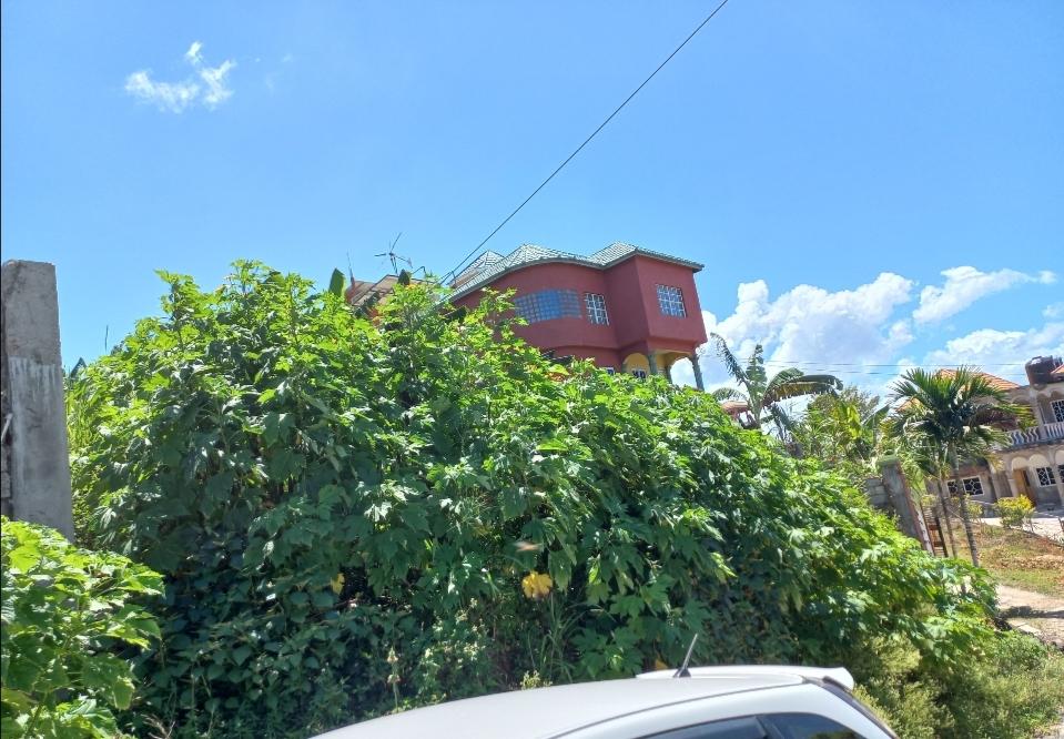 Residential Lot For Sale THREE HILLS, ST. MARY, Retreat 5,950,000