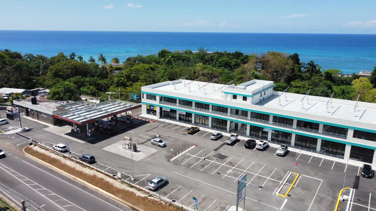 Offices / Commercial Bldg For Rent WHITE RIVER, Ocho Rios 2,760 Keez