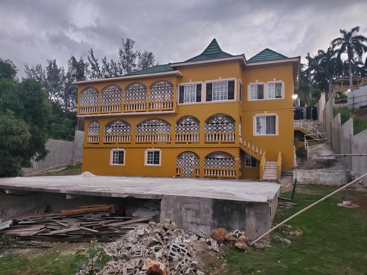 House For Sale MONTROSE CRESCENT, Little River 600,000 Keez