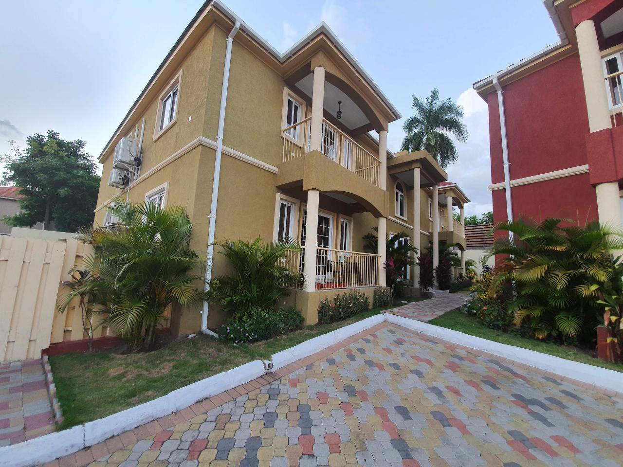 Apartment For Rent CHARLEMONT DRIVE, Kingston 6 170,000 Keez