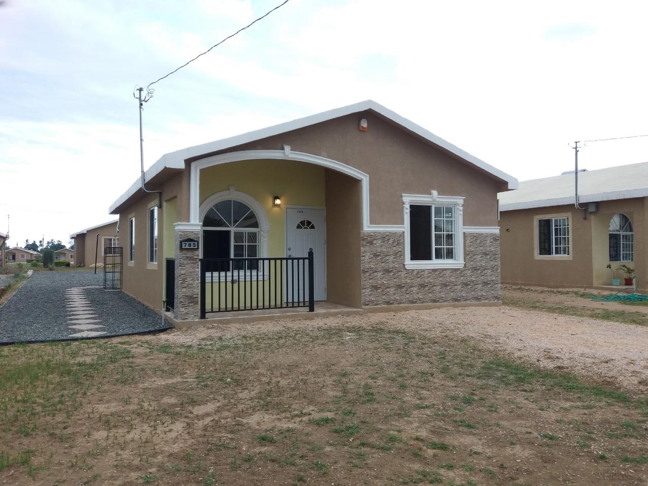 House For Rent PHOENIX PARK VILLAGE PH 3, Greater Portmore 100,000