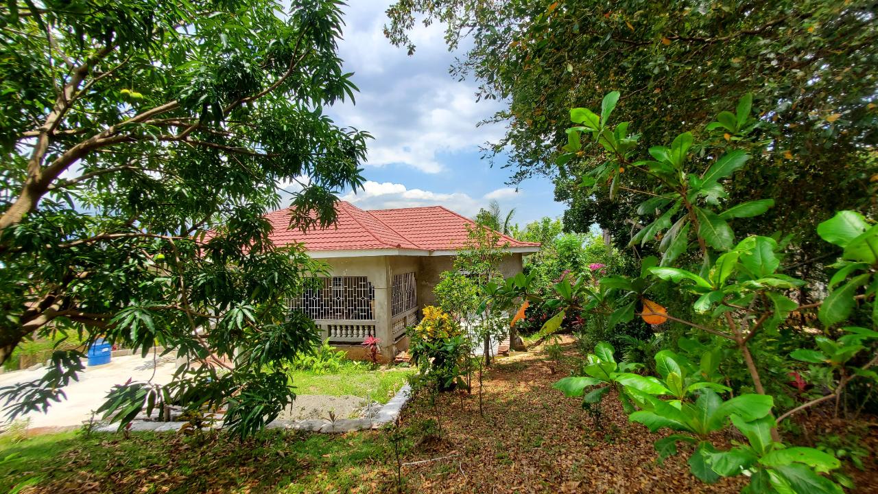 House For Sale STANMORE TERRACE, Red Hills 385,000 Keez