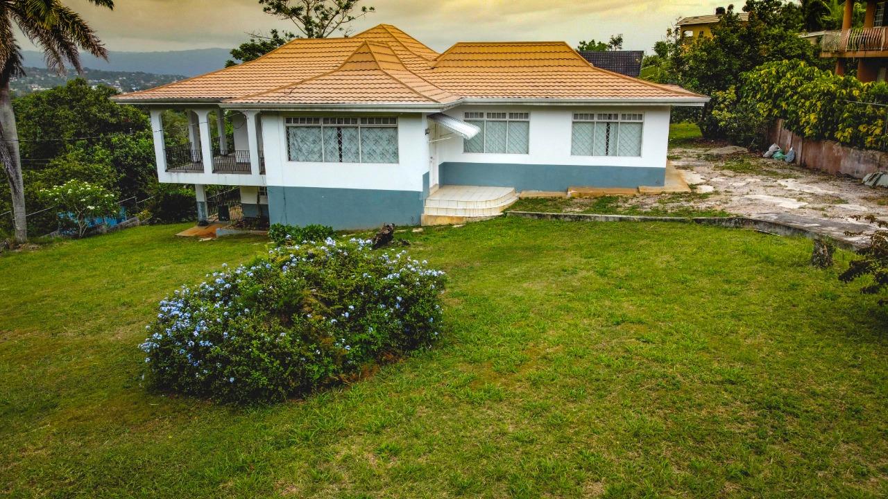 House For Sale BALVENIE DRIVE, Mandeville 37,500,000 Keez