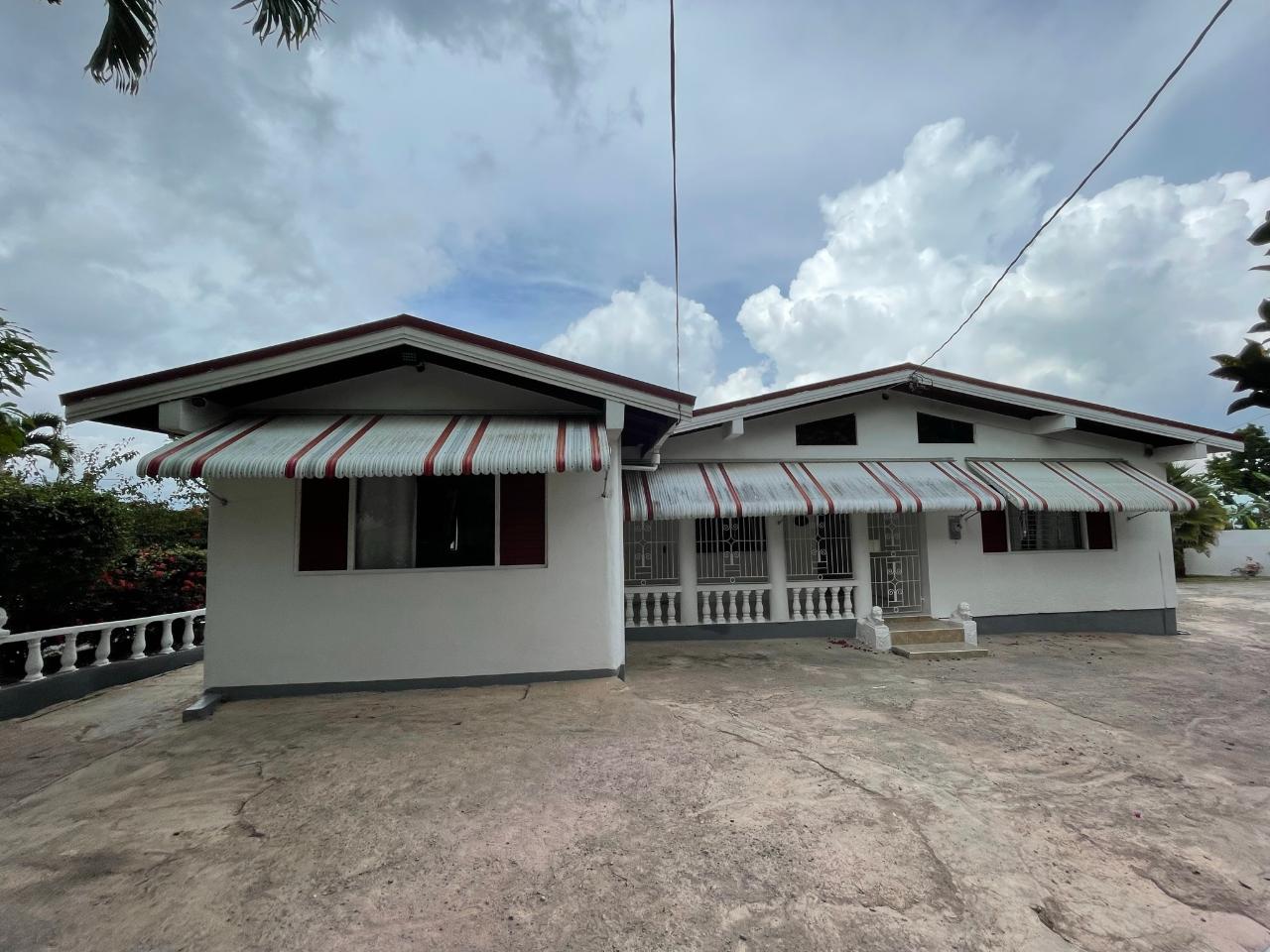 House For Sale ROYAL PALM ESTATE SANGUIN, Spaldings 415,000 Keez
