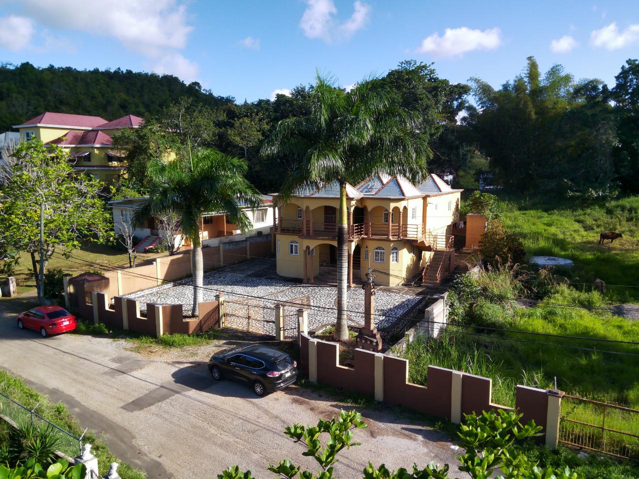 Apartment For Rent BARNSTAPLE, Mandeville 45,000 Keez