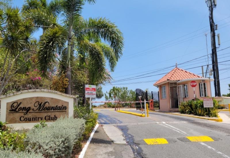 Townhouse For Sale MORINDA PL, Kingston 6 55,000,000 Keez