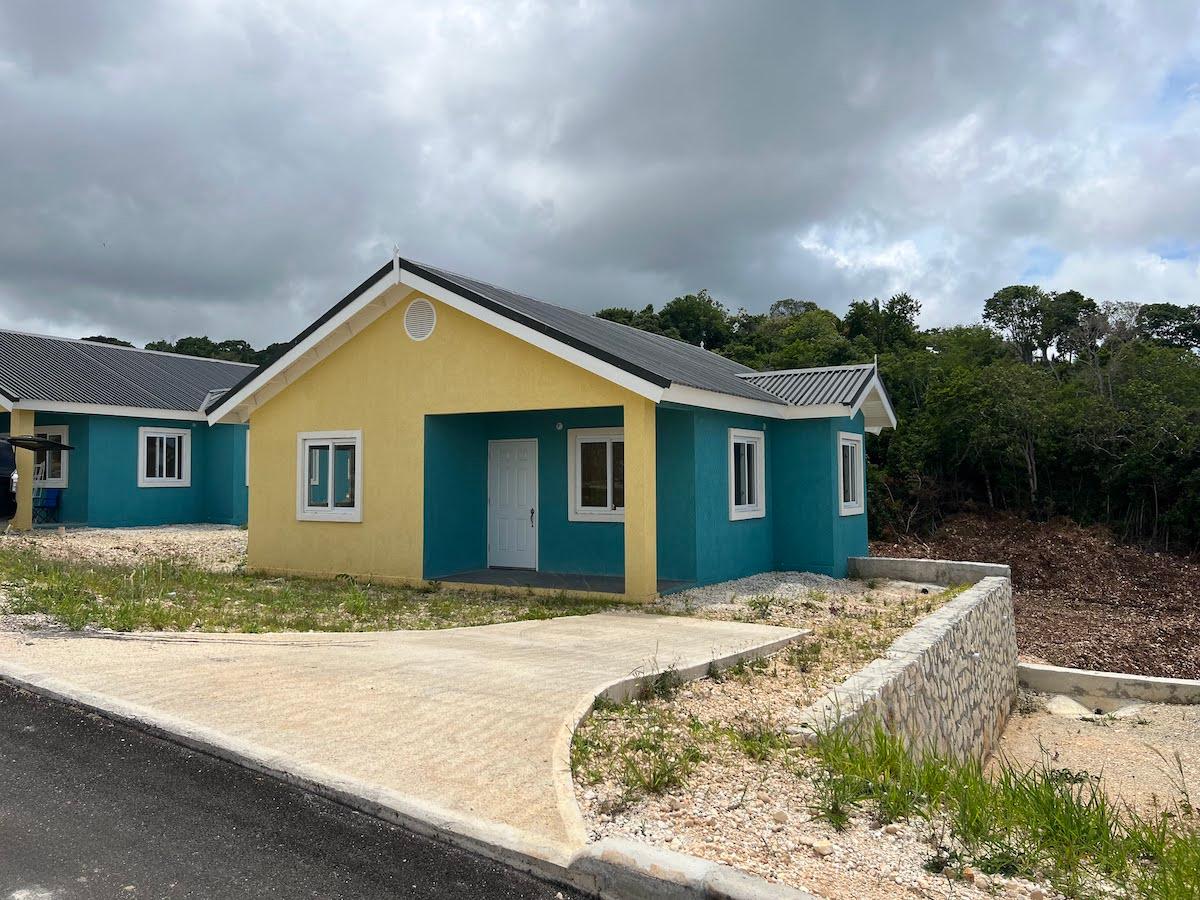 Townhouse For Rent EDMUND RIDGE, RHYNE PARK, Montego Bay 90,000 Keez