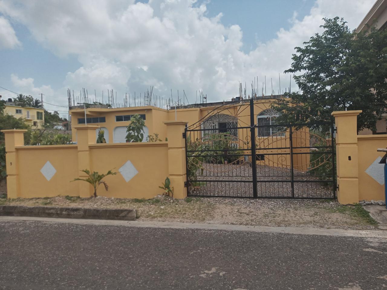 House For Sale MELROSE MEWS, Williamsfield 27,000,000 Keez