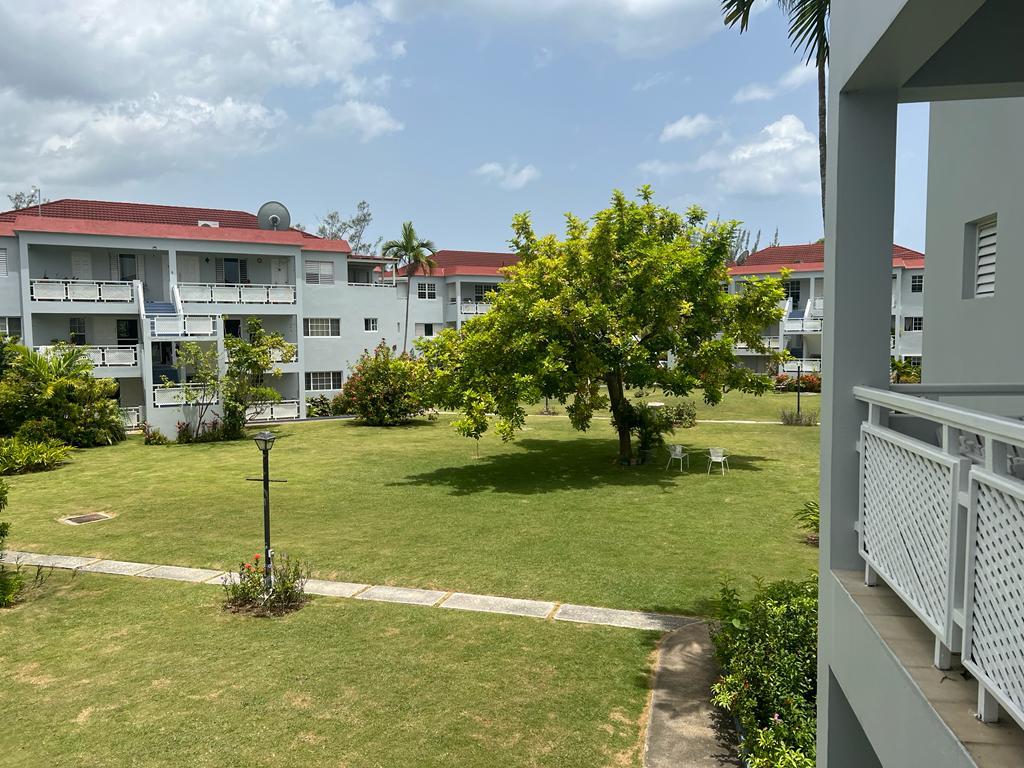 Apartment For Rent: OCEAN PINES, ST. JAMES, Montego Bay | $1,500 | Keez