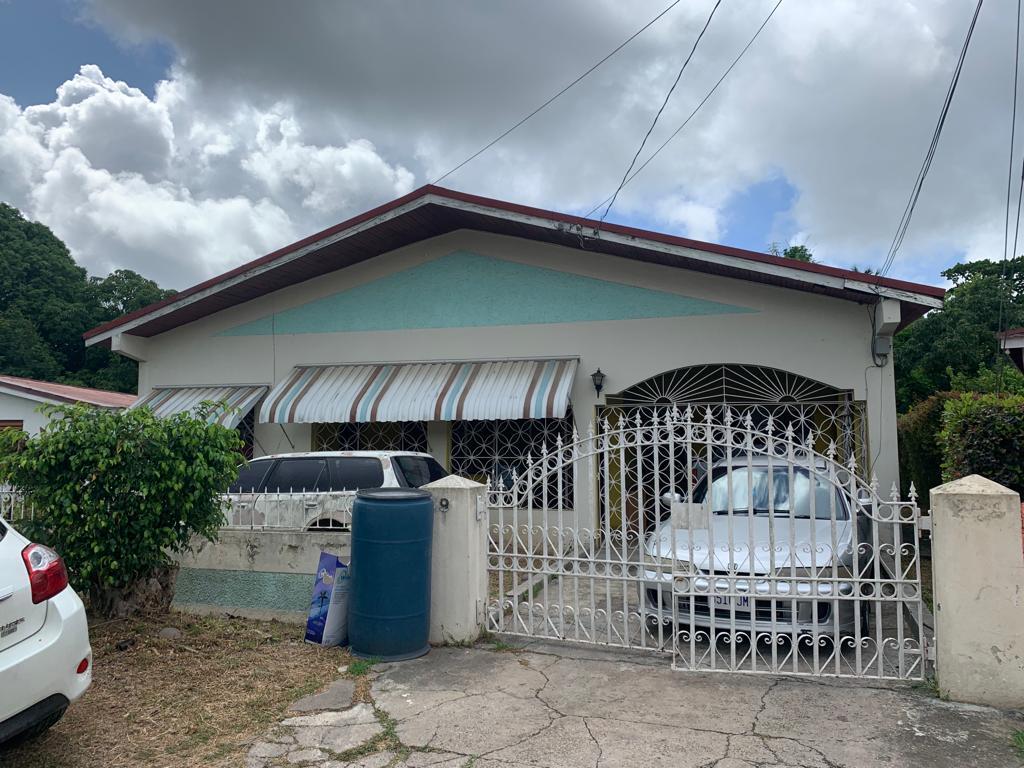 House For Sale HIBISCUS DRIVE, PAISLEY H, May Pen 17,000,000 Keez