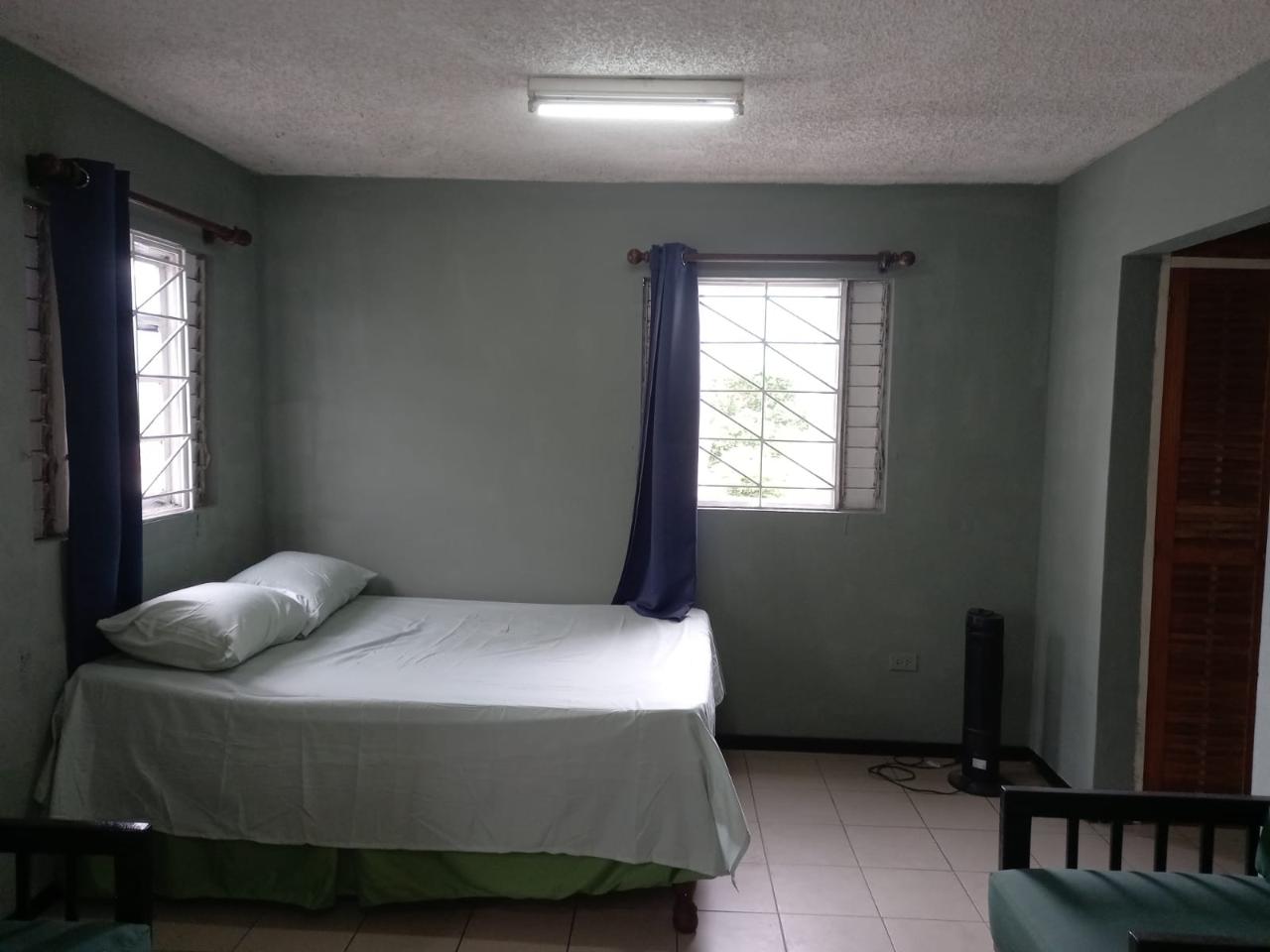 Apartment For Rent OAKLAND APT, Kingston 8 75,000 Keez