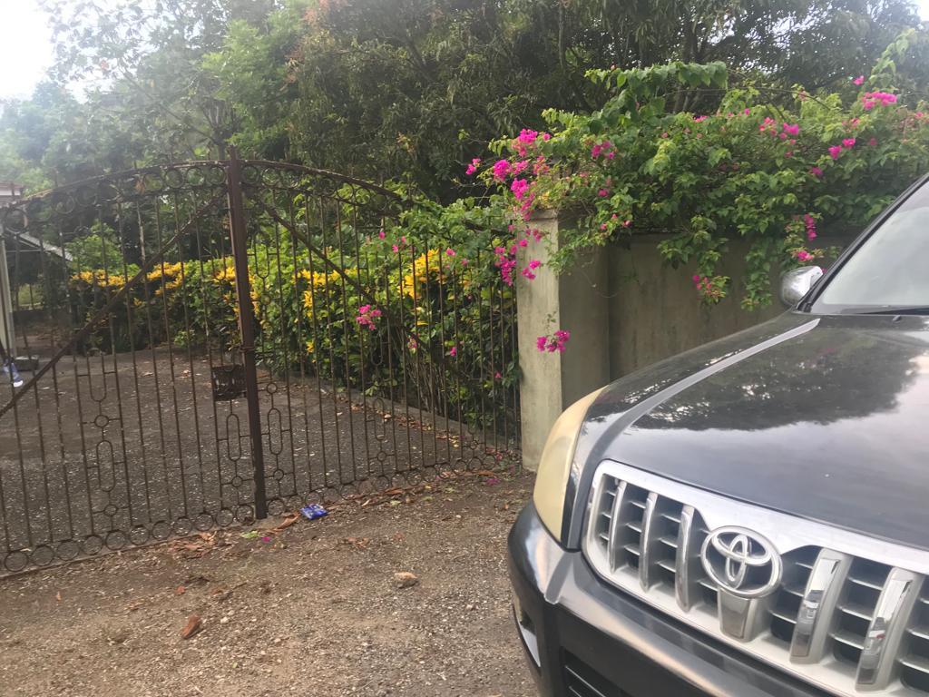 House For Sale ENFIELD, BROWNapos;S TOWN, Browns Town 32,000,000