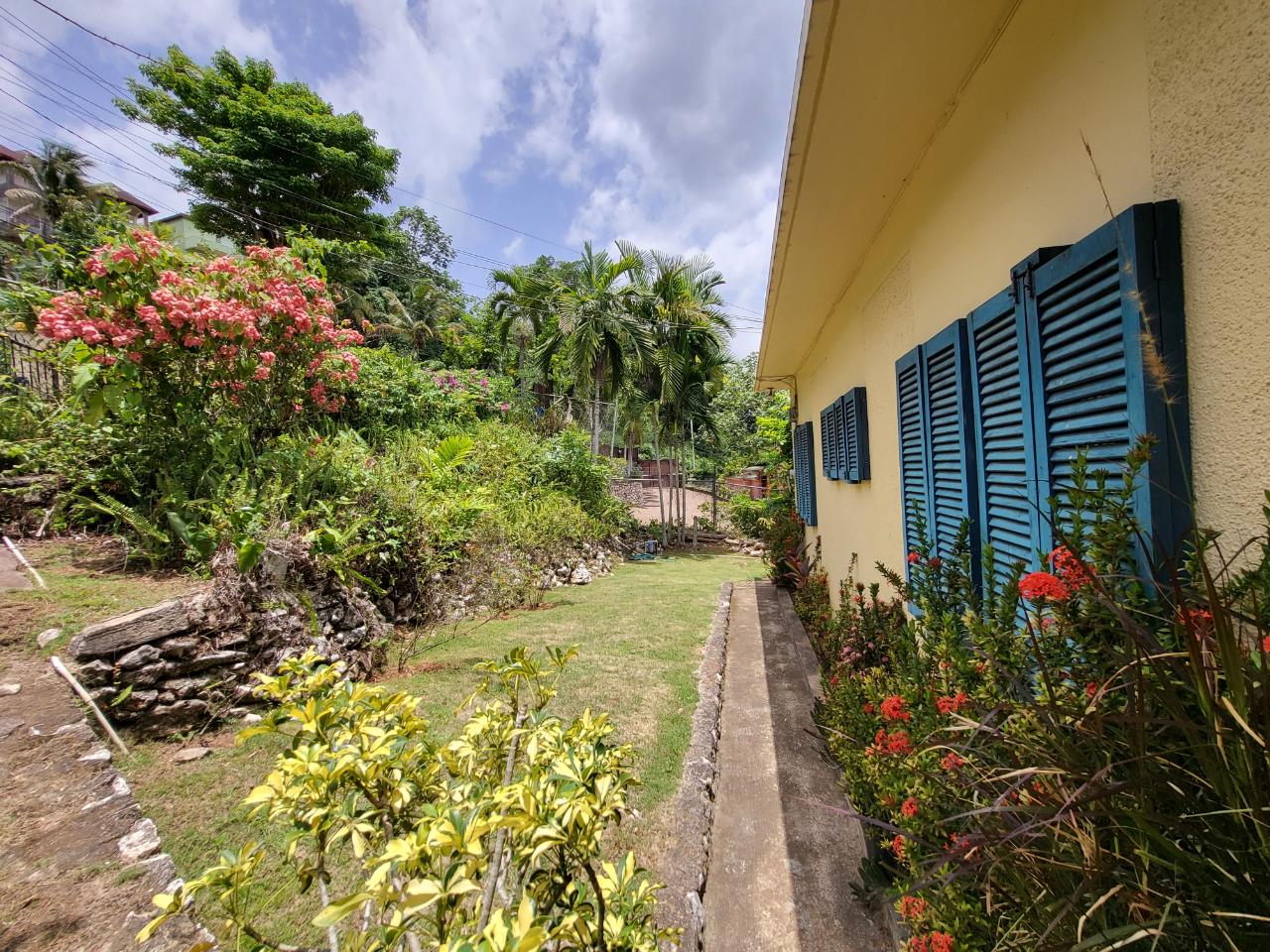 House For Sale OLD STONY HILL ROAD, Kingston 9 67,500,000 Keez