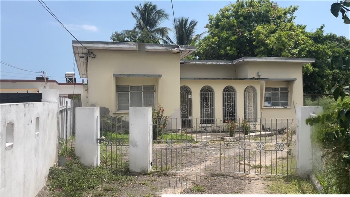 House For Sale KINGS DRIVE, Kingston 6 62,000,000 Keez