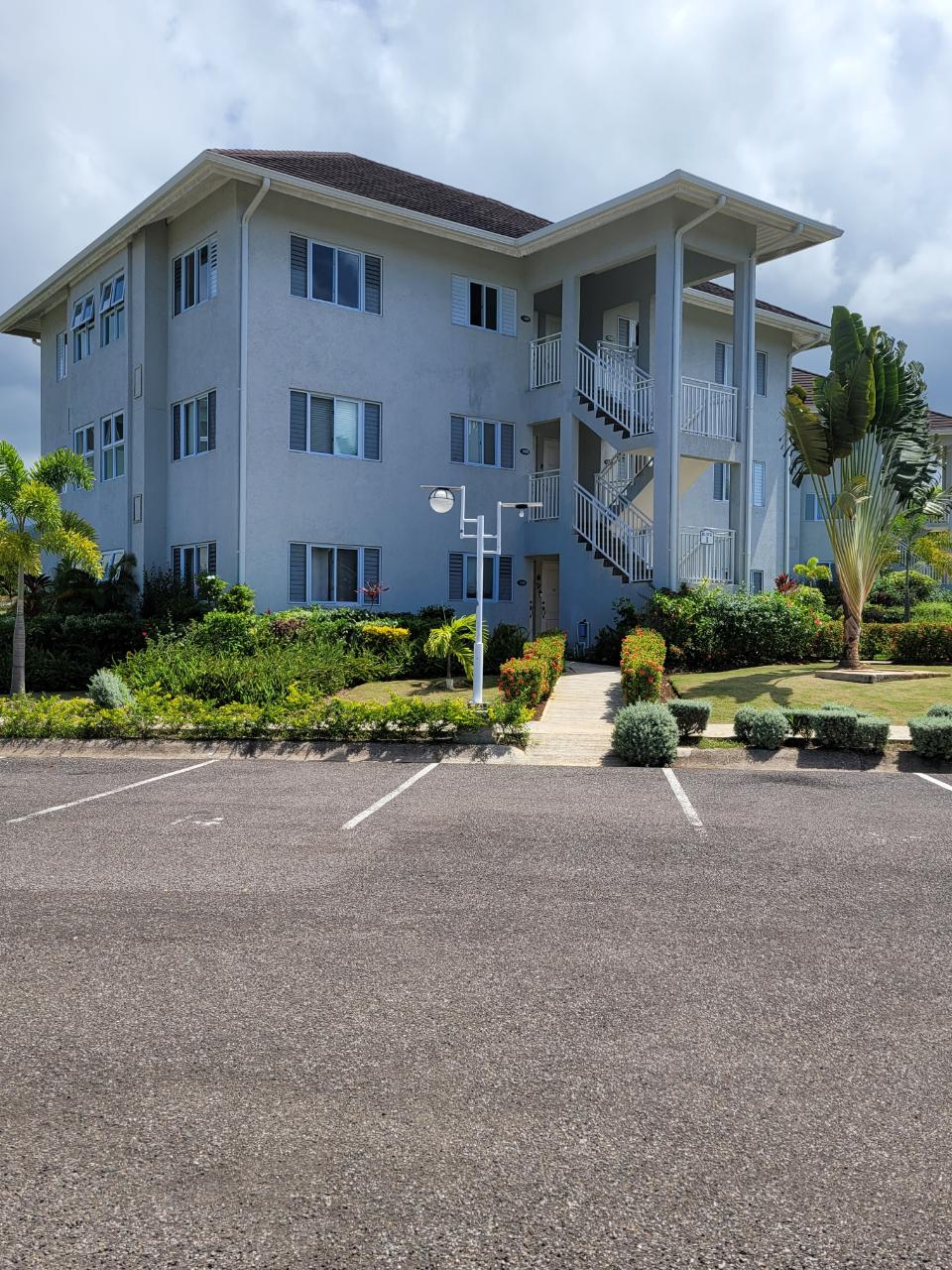 Apartment For Rent RICHMOND ESTATE APT, Laughlands 1,650 Keez