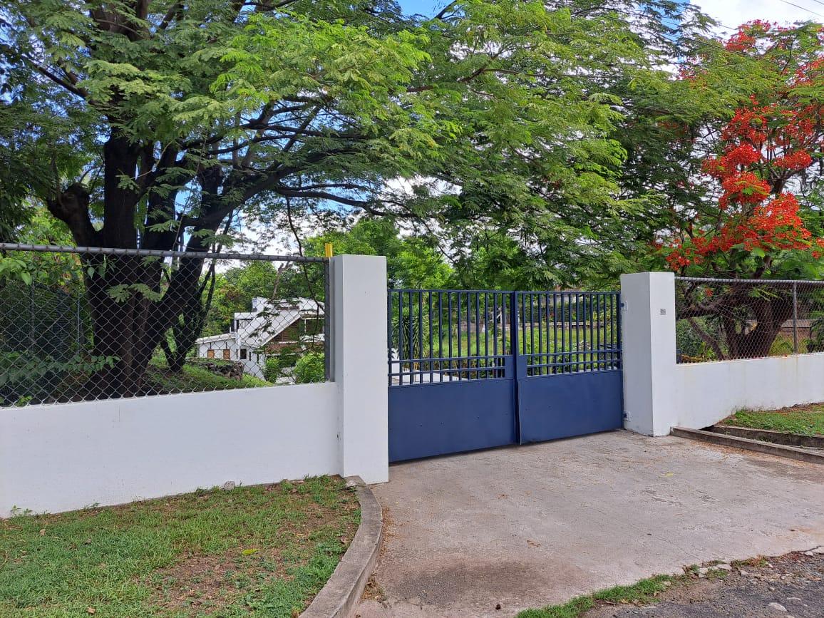 House For Rent WILTSHIRE AVENUE, Kingston 6 250,000 Keez