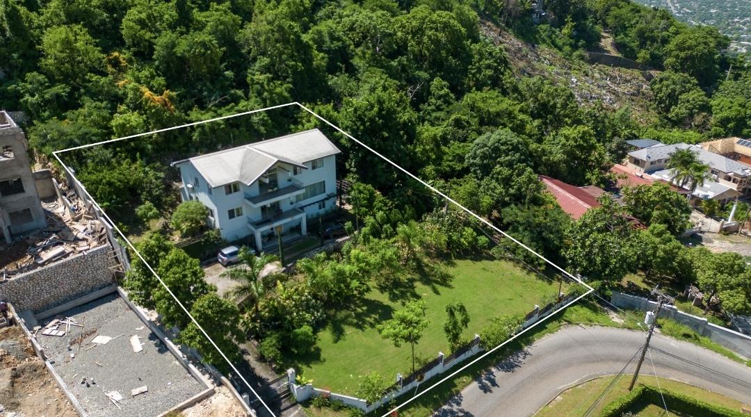 House For Sale BELVEDERE ROAD, Kingston 19 90,000,000 Keez