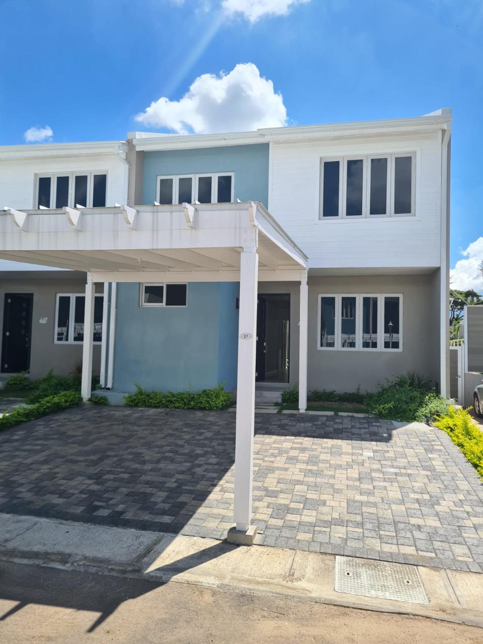 Townhouse For Sale SEYMOUR AVENUE, Kingston 6 550,000 Keez