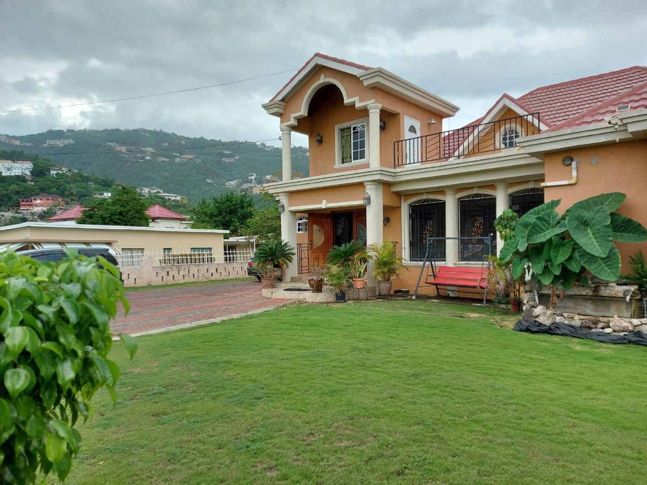House For Sale BORDER AVENUE, Kingston 19 95,000,000 Keez