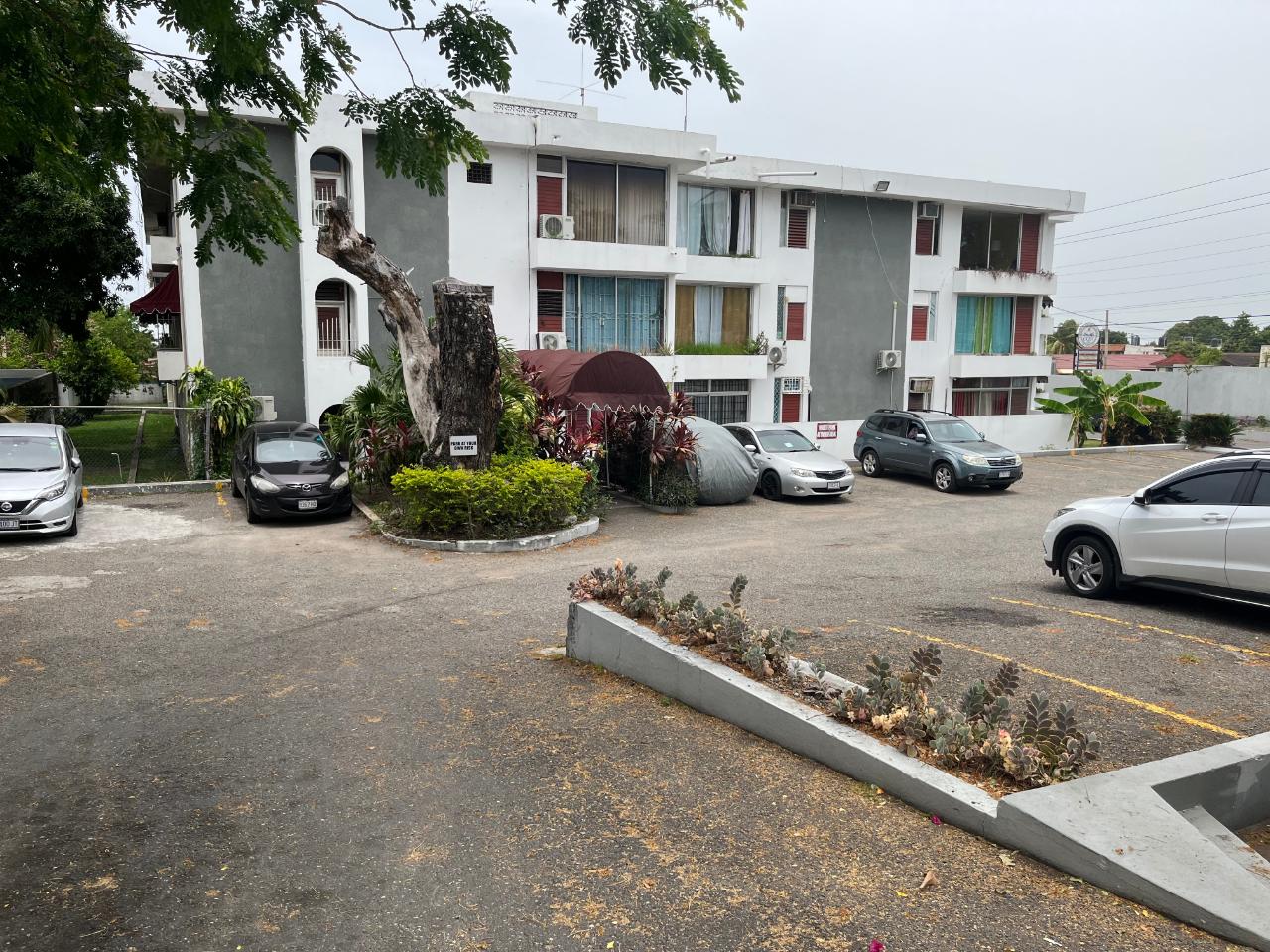 Apartment For Rent CENTRAL AVENUE, Kingston 8 95,000 Keez