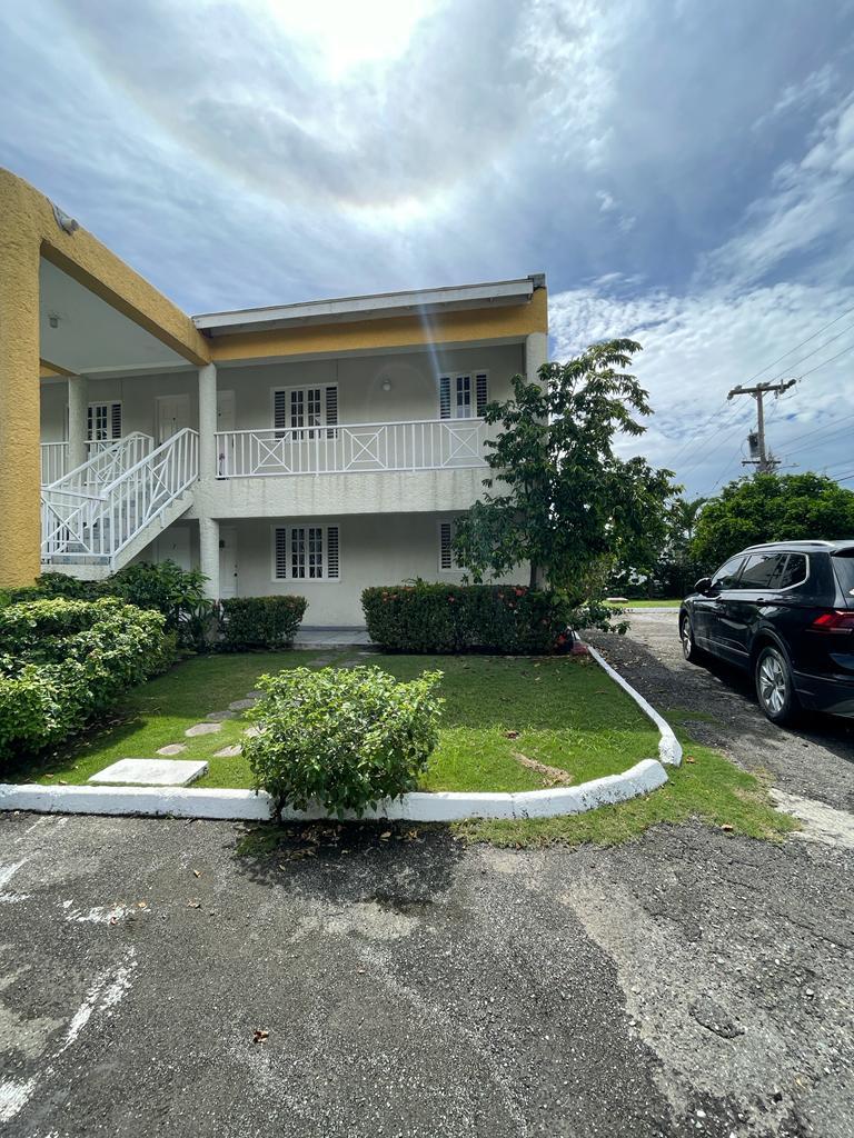 Apartment For Rent WELLINGTON DRIVE, Kingston 6 100,000 Keez
