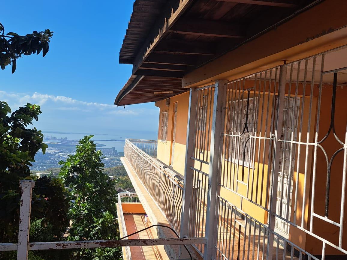 House For Sale GOLDEN ACRES, RED HILLS, Kingston 19 590,000 Keez