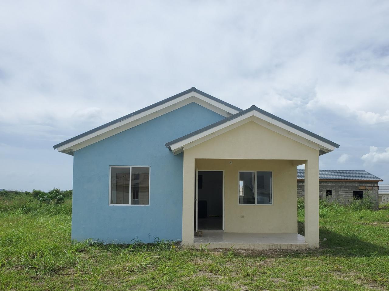 House For Sale INNSWOOD, Spanish Town 18,000,000 Keez
