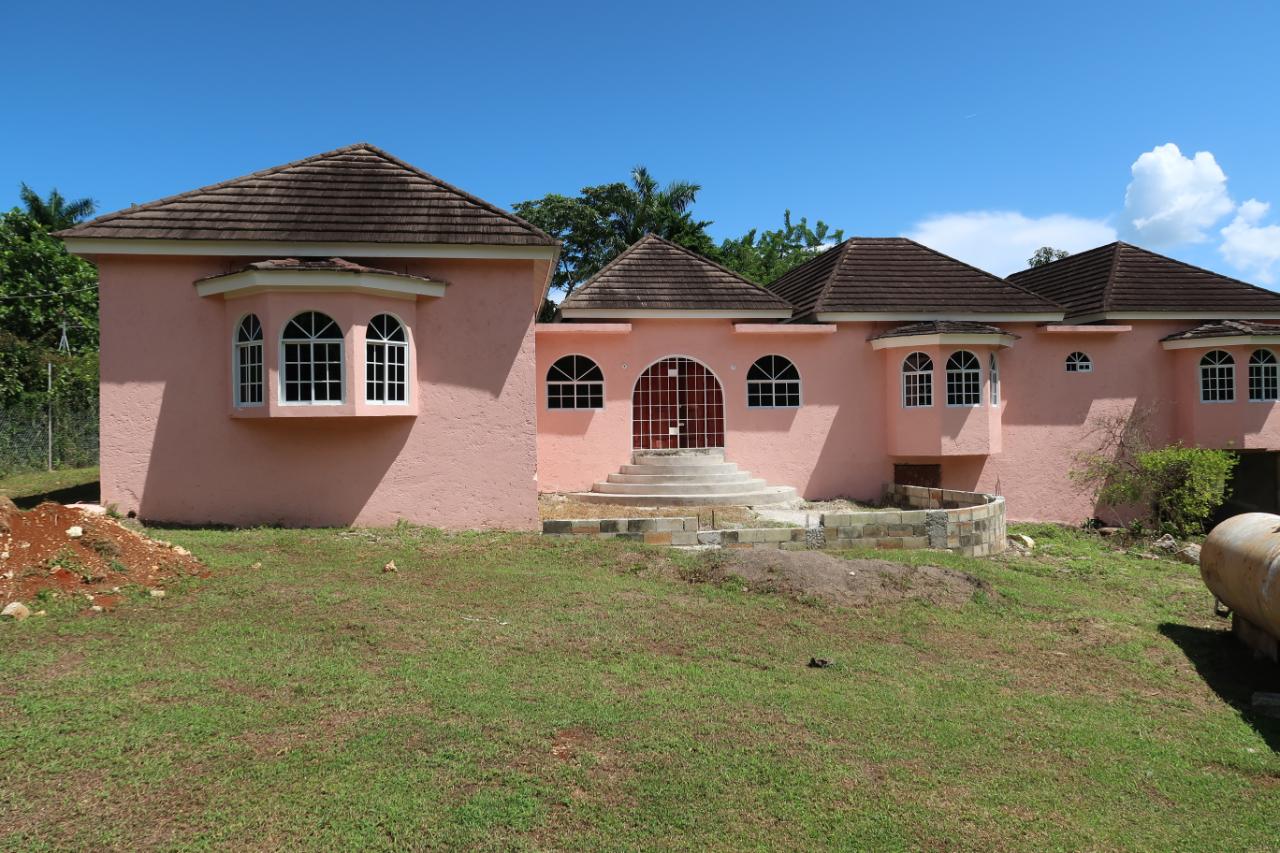 House For Sale DANIELLA DR, UNITY HALL, Montego Bay 400,000 Keez