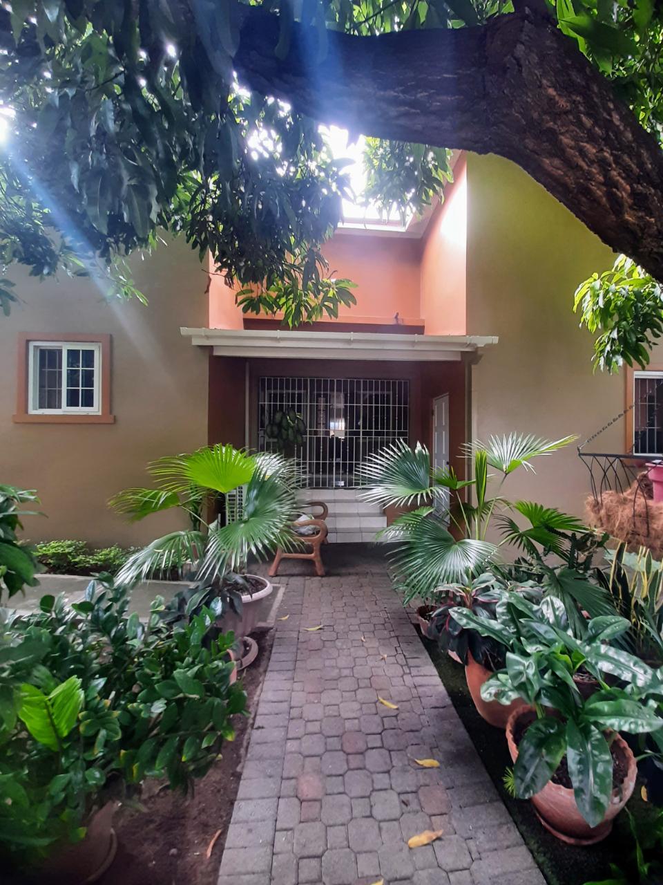 House For Sale LADY MUSGRAVE AVENUE, KIN, Kingston 6 535,000 Keez