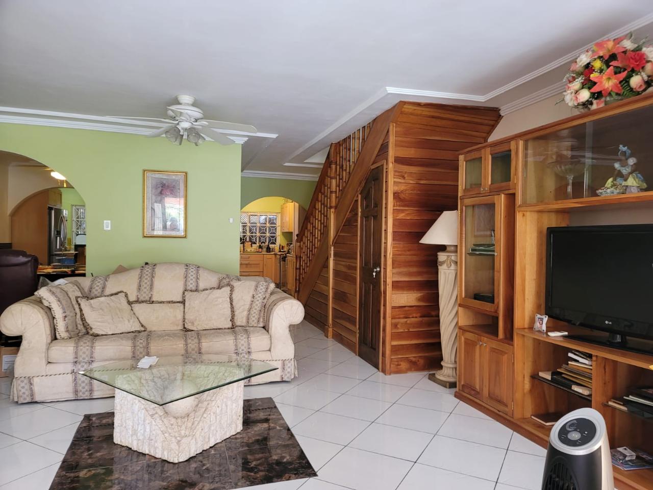 Townhouse For Rent ROAD, Montego Bay 1,450 Keez