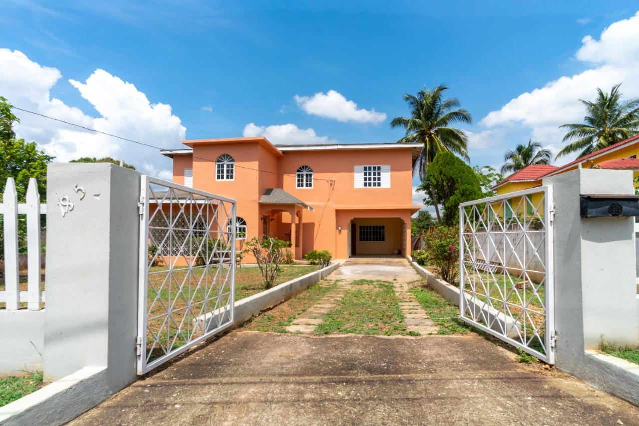 House For Sale WILSON DRIVE, Spanish Town 35,500,000 Keez