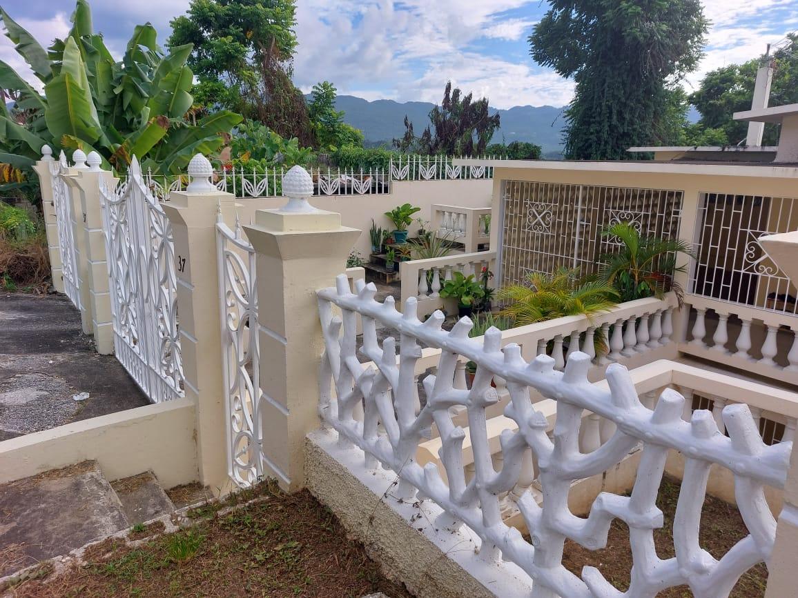 House For Sale JARRETT TERRACE, Montego Bay 46,000,000 Keez