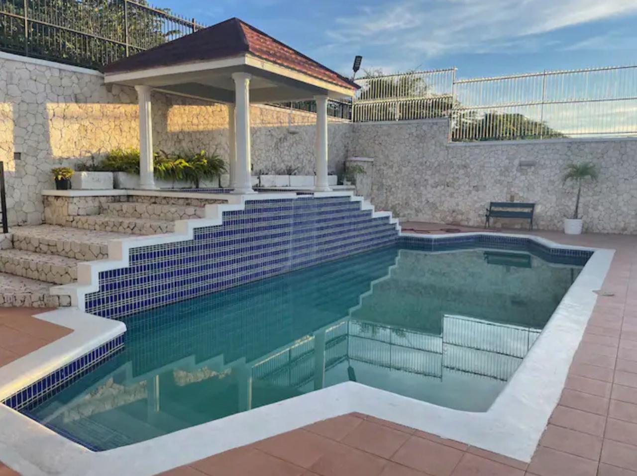 House For Rent PLANTATION DRIVE, Kingston 19 2,500 Keez