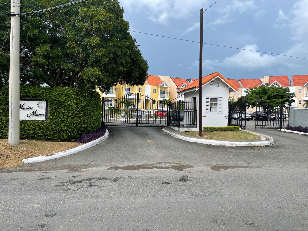 Apartment For Sale MARLEY ROAD, Kingston 6 31,000,000 Keez
