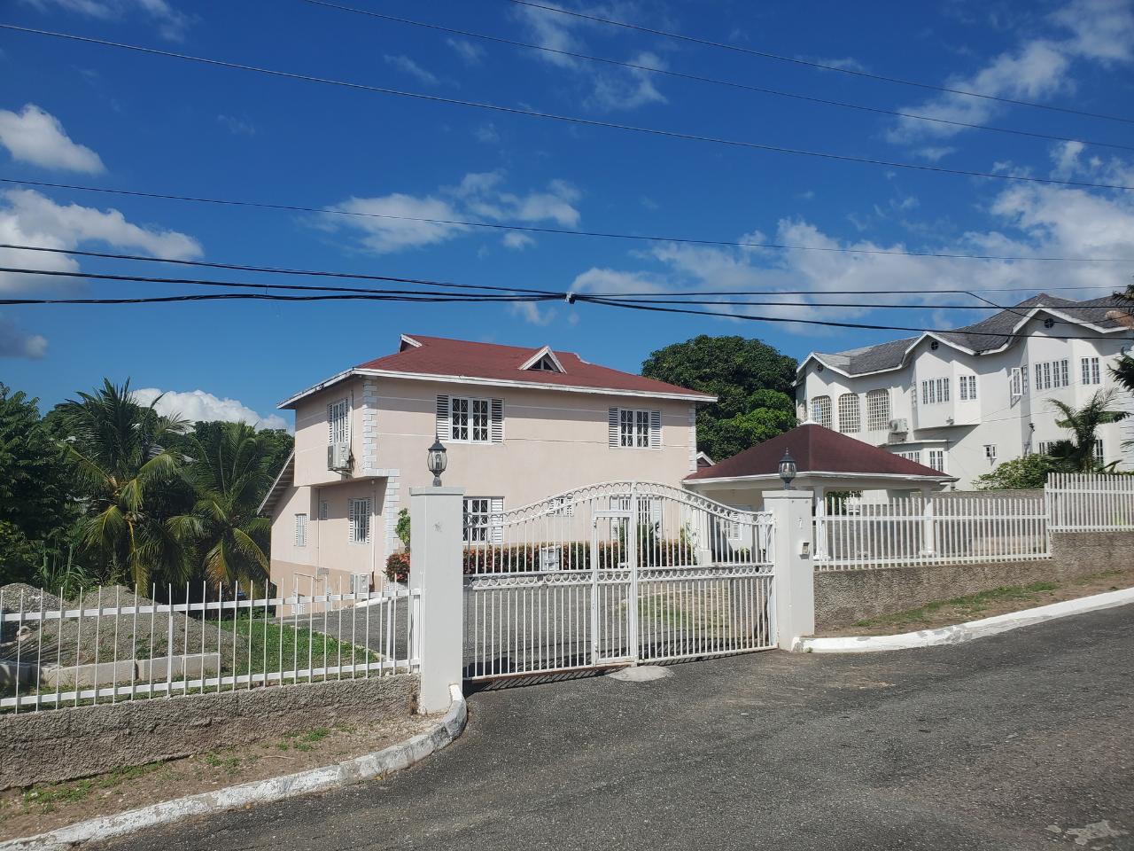 House For Sale: OLIVER CRESCENT, Kingston 8 | $630,000 | Keez