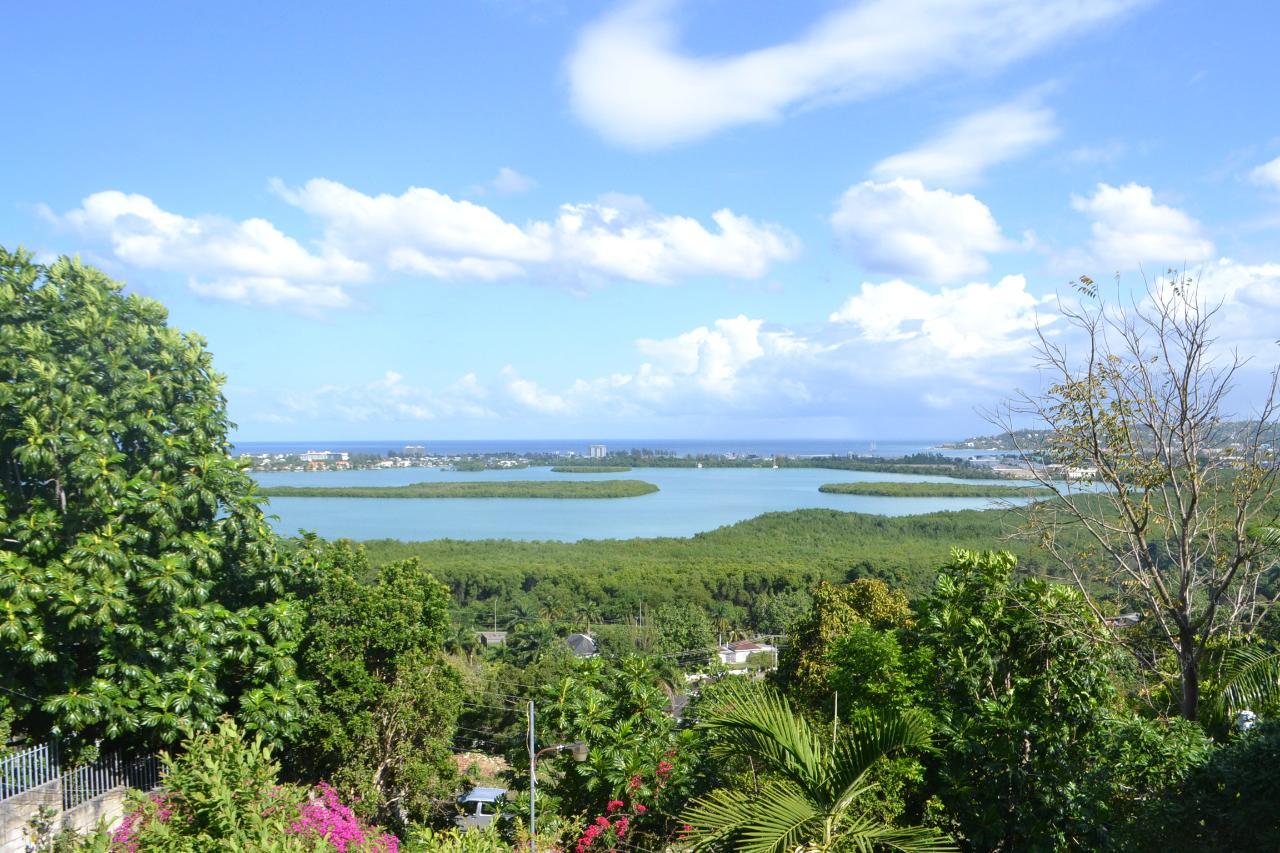 House For Sale MALCOLM DRIVE, Montego Bay 275,000 Keez