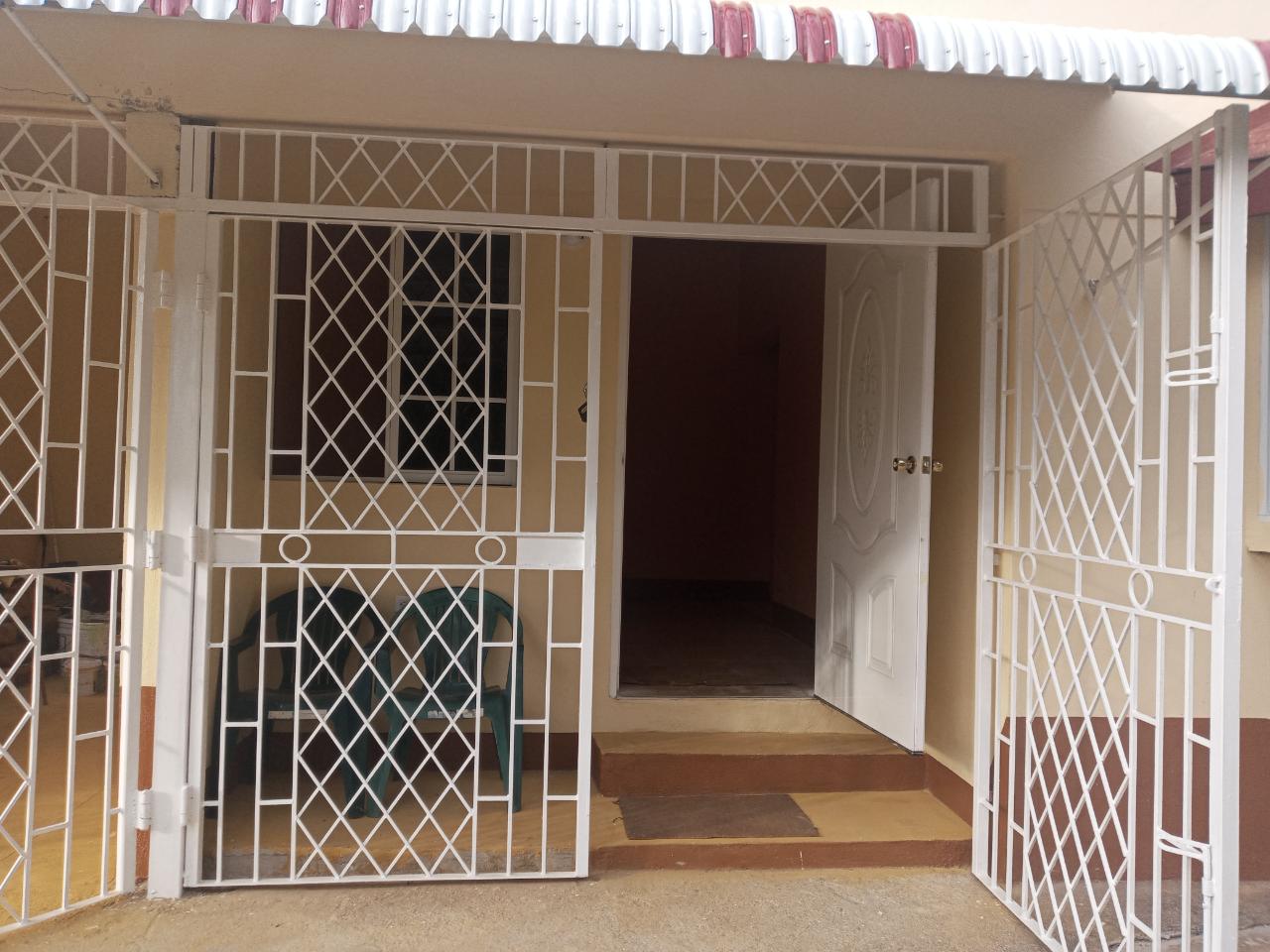 Apartment For Rent ST. HILDAapos;S ROAD, GREEN A, Spanish Town 30,000 Keez