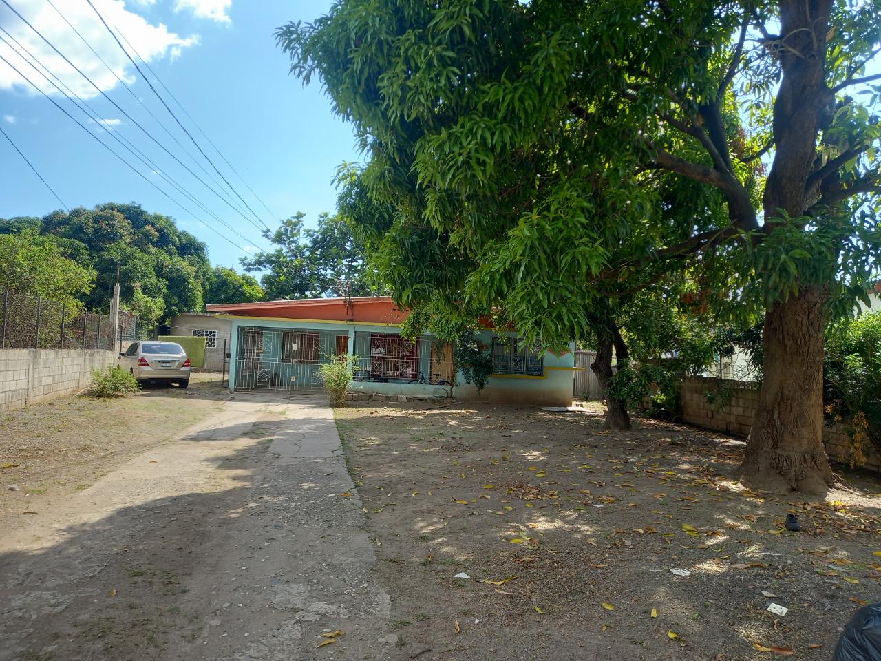 House For Sale HARDWOOD DRIVE, Kingston 20 25,200,000 Keez