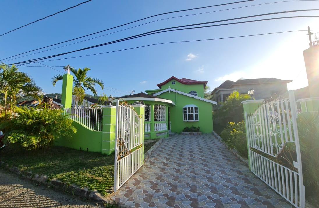 House For Rent BOGUE VILLAGE, Montego Bay 75,000 Keez