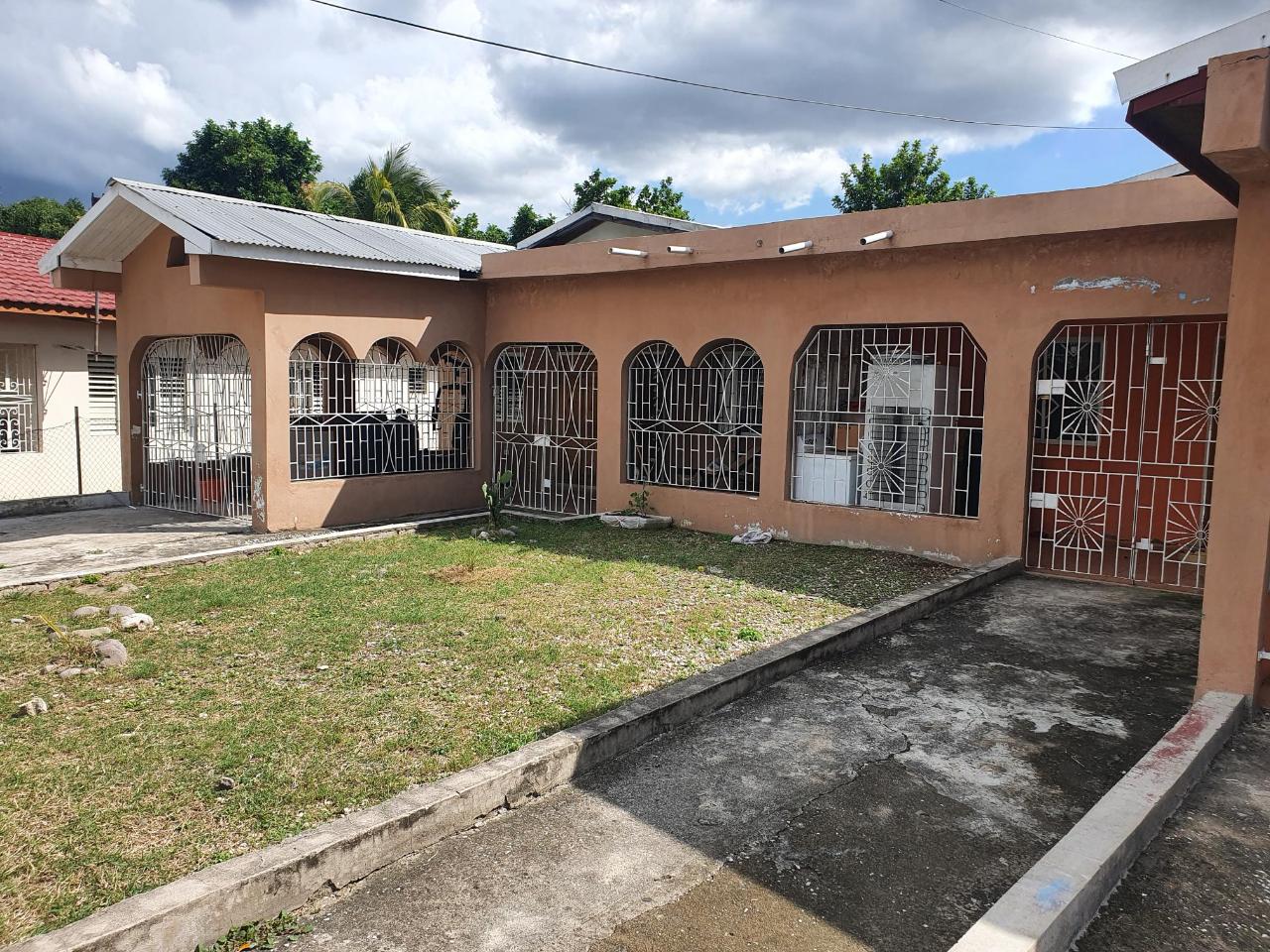 House For Sale BRUNSWICK DRIVE, Spanish Town 20,000,000 Keez