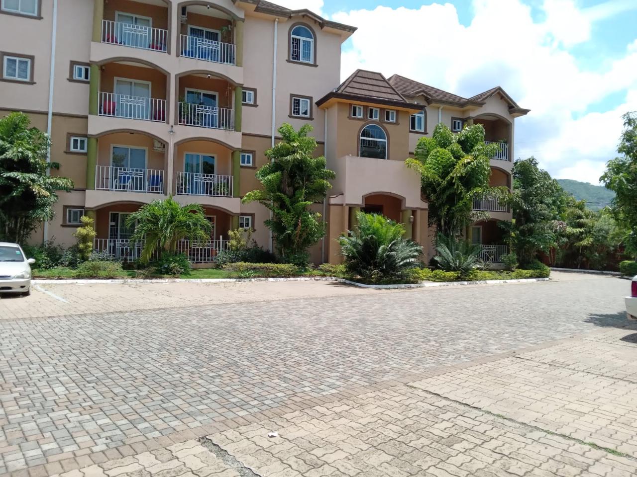 Apartment For Sale KINGSTON 8, Kingston 1 39,500,000