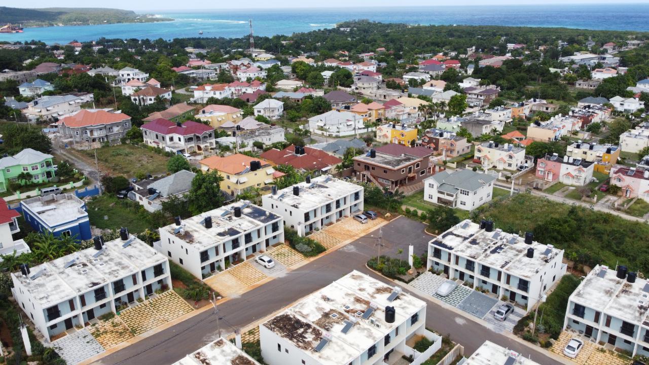 Townhouse For Sale DISCOVERY BAY, Discovery Bay 225,000 Keez