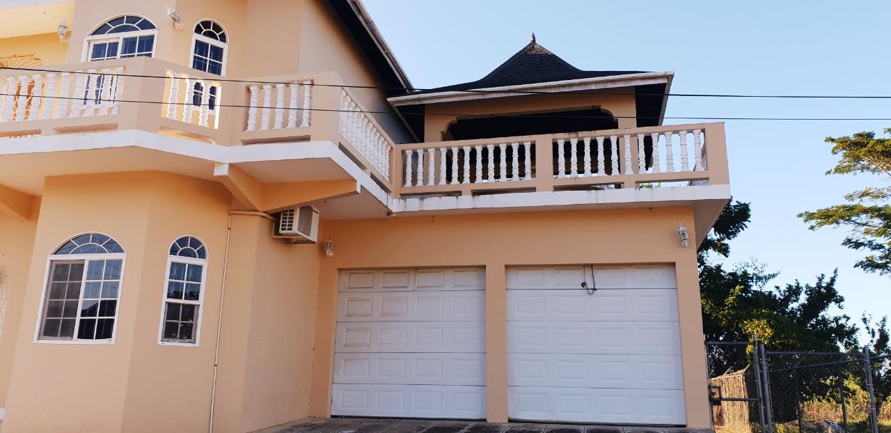 House For Rent CORNWALL PLANTATIONS, Petersfield 1,100 Keez